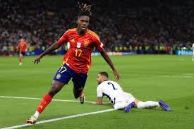 L'Espagne à gagné ce match surtout grâce à la présence de cet homme ! C'est lui qui marque en premier dans ce match, Nico Williams à explosé dans cet Euro !
